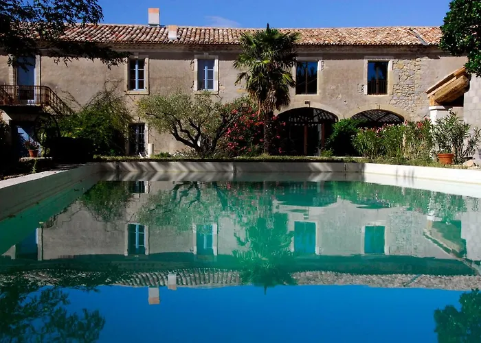 Bed & Breakfast Le Coing Des Vignes 4*